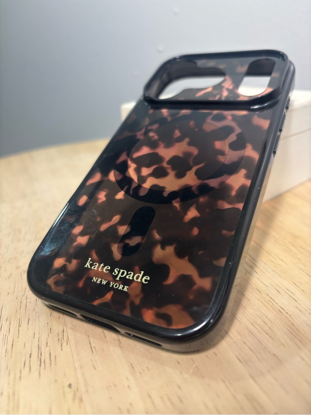 kate spade New York Tortoiseshell Pattern iPhone Case - Brown & Black